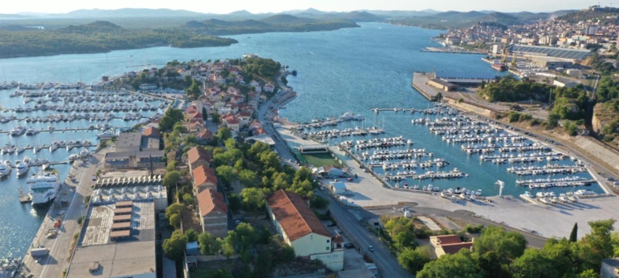 Kuca Za Odmor Eni **** Villa Šibenik Eksteriør billede